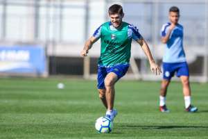 Zagueiro é convocado para a seleção argentina e desfalca o Grêmio