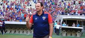 Fortaleza anuncia Rogério Ceni e diz ter respeitado Zé Ricardo