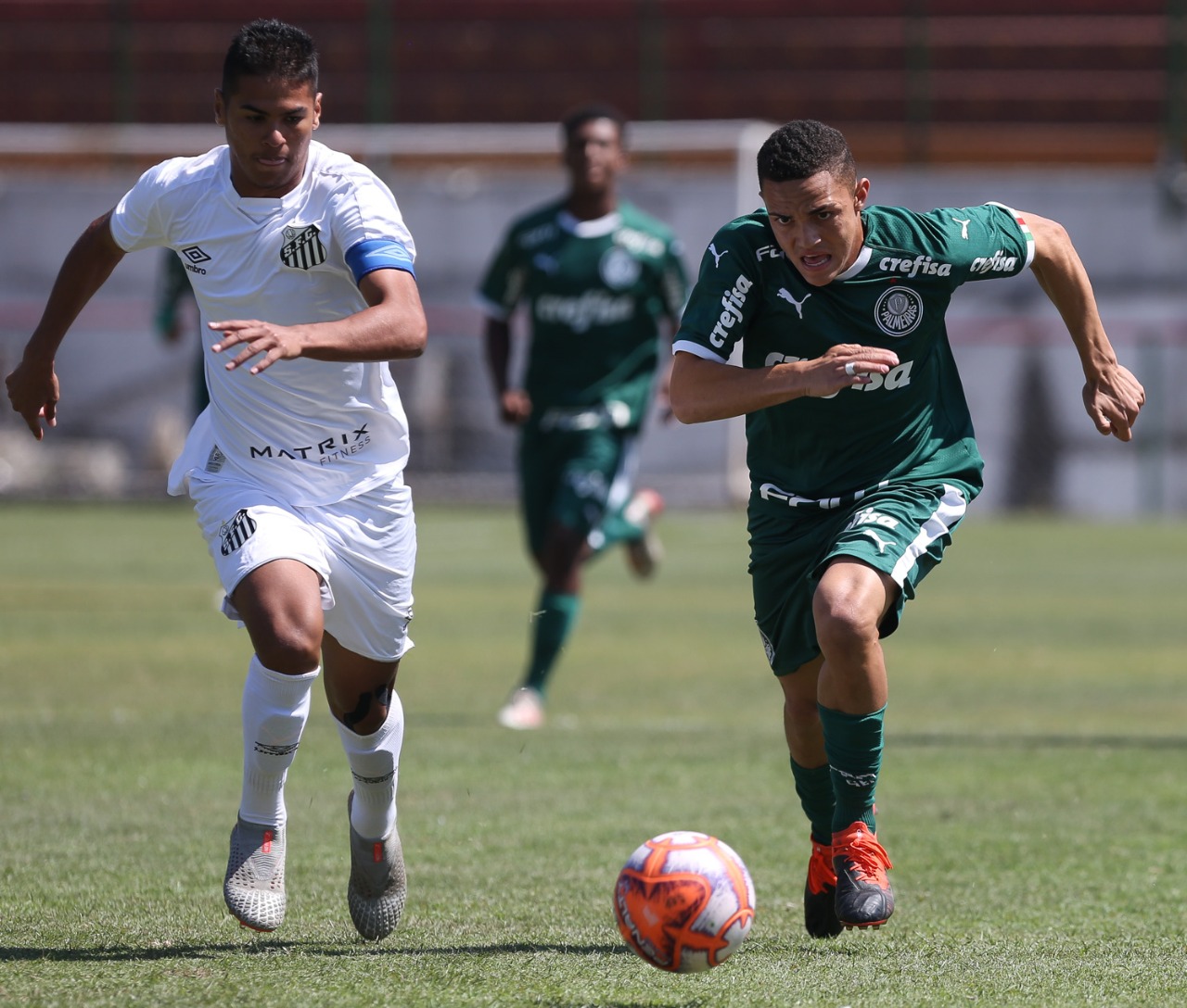 PAULISTA SUB-17: Palmeiras vence Santos em clássico; São Paulo empata