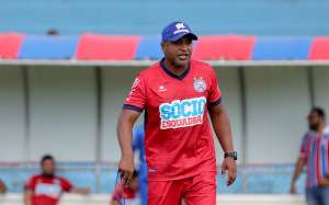 Roger Machado reforça a marcação do Bahia em Florianópolis