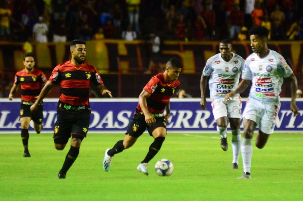 O Sport colocou dois representantes na Seleção FI(Foto: Anderson Stevens/Sport)