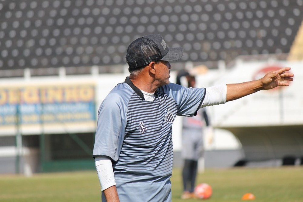 Copa Paulista: Vitória no início da 3ª fase leva Roberval Davino a 73% no Comercial