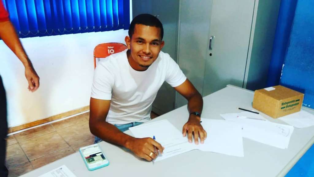 Murilo assinou novo contrato com o Fernandópolis