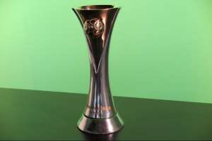 Náutico e Sampaio Corrêa têm praticamente a mesma campanha; diferença está no ataque