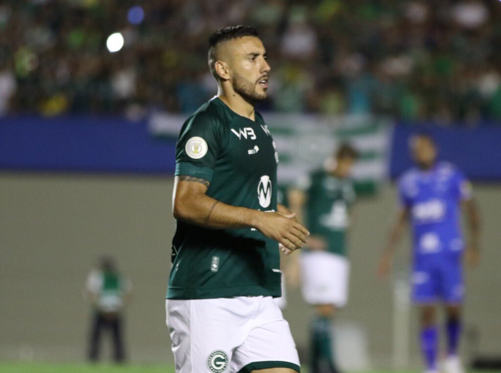  Alan Ruschel marcou o gol da vitória do Goiás