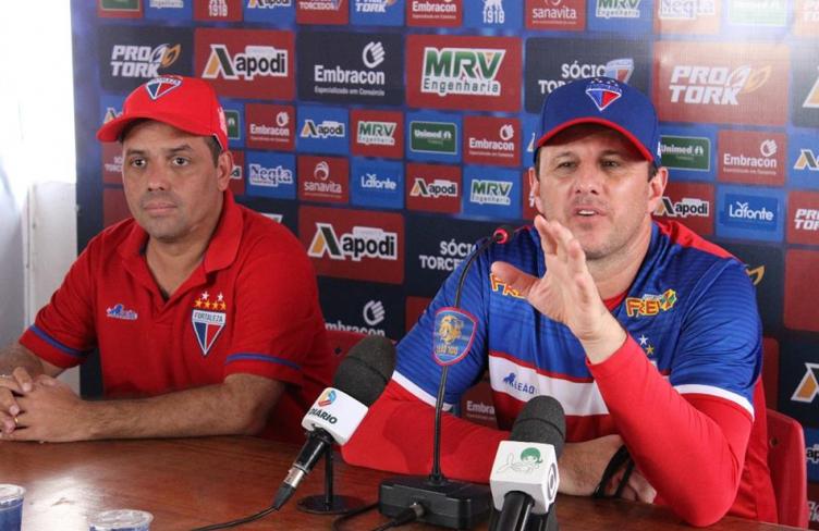 Jackson comemora vitória e elogia volta de Rogério Ceni ao Fortaleza