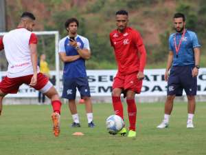 Série C: Volante cita força do Sampaio em casa e diz que Náutico 'não pode relaxar'