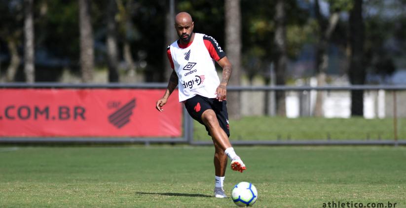 Após punição por doping, dupla está liberada para reforçar Athletico-PR