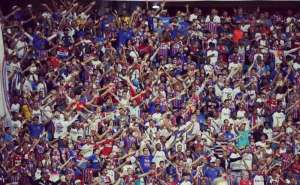 Bahia cancela venda para visitantes e terá torcida única contra Athletico