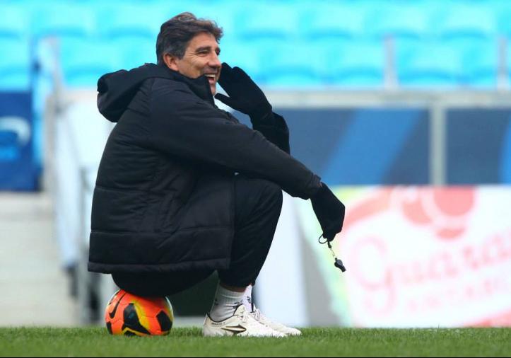 Treinador fugiu da polêmica com Jorge Jesus, do Flamengo. (Foto: Lucas Uebel / Grêmio)