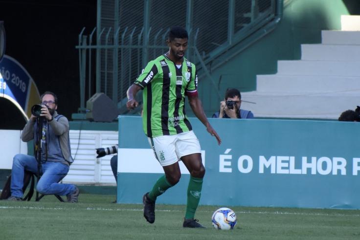 Felipe Conceição ganha mais um desfalque antes do duelo contra o CRB pela Série B