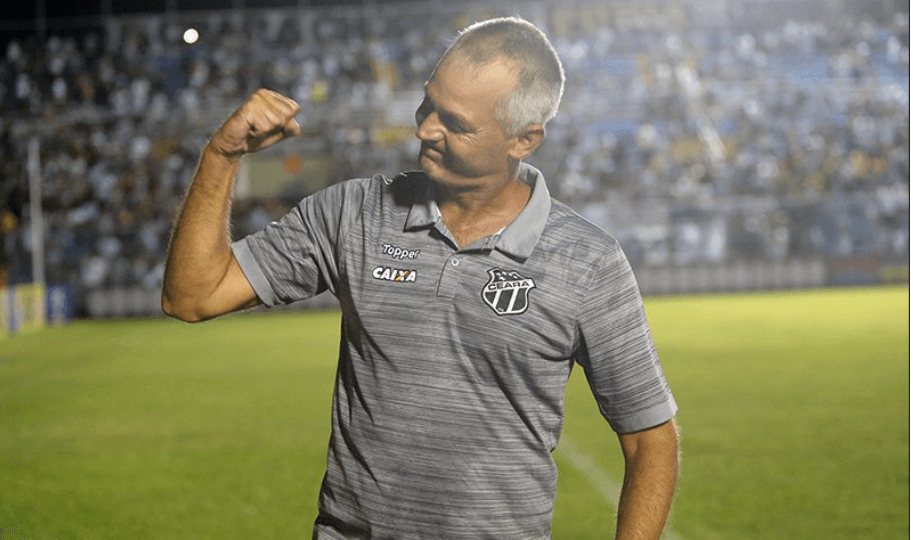 Após demissão de Enderson Moreira, Ceará faz contato com ex-técnico do Inter