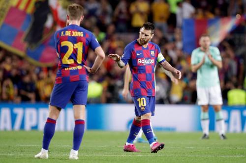 LIGA DOS CAMPEÕES: Inter marca no início, mas Suárez faz 2 e Barça vence a 1ª