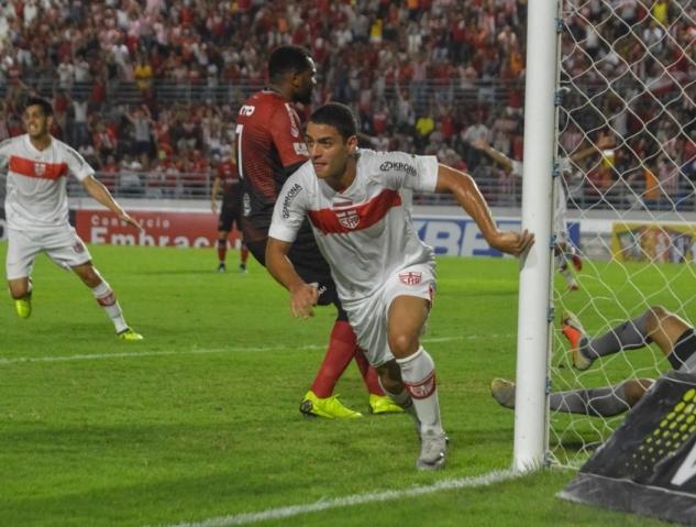 CRB costuma se dar bem fora de casa pela Série B. (Foto: Gustavo Henrique)