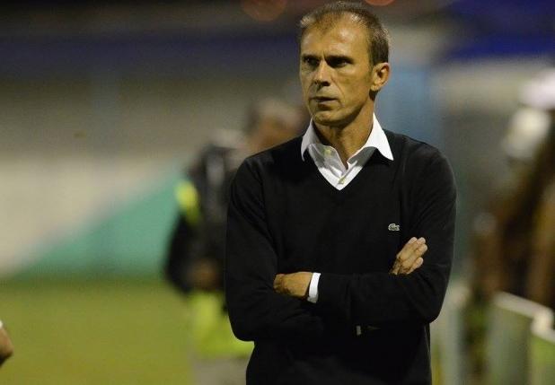 Milton Mendes escalará reservas para São Bento enfrentar Bragantino na Série B