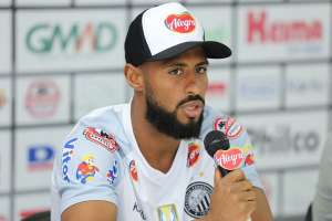 Série B: Almejando o acesso, 'atacante-cantor' é apresentado pelo Operário