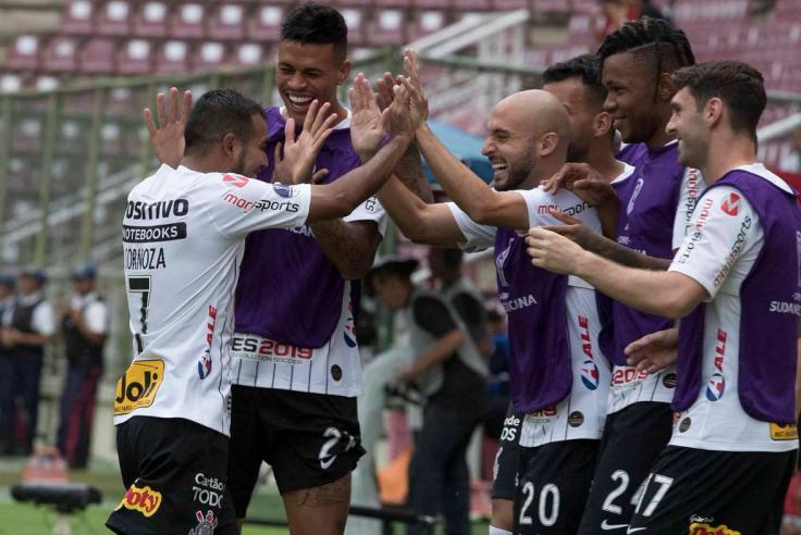 Contra Grêmio fora de casa, Corinthians defenderá 100% no returno do Brasileirão