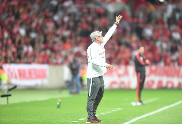 Odair Hellmann terá o reforço de D'Alessandro para o jogo ante o Cruzeiro. (Foto: Ricardo Duarte / Internacional)