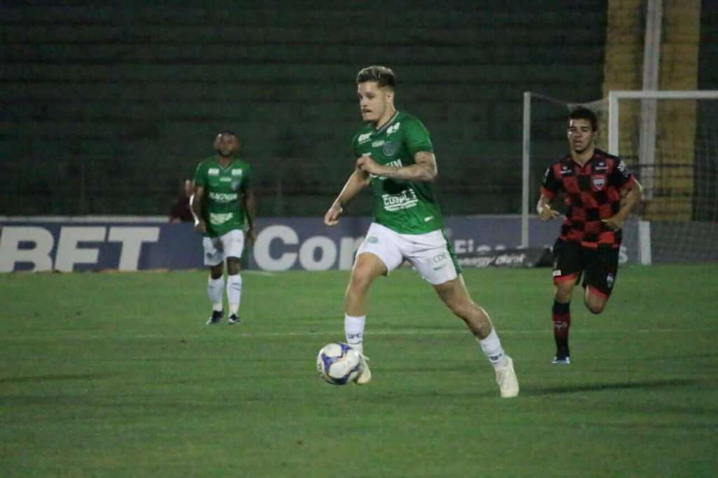 Lucas Crispim encerrou um jejum de quase três anos ao marcar dois gols contra o Atlético-GO