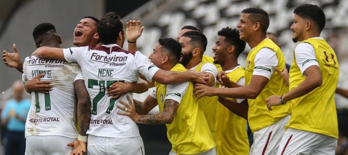 Jogadores vibraram muito no gol do Flu. Foto: Lucas Marçon