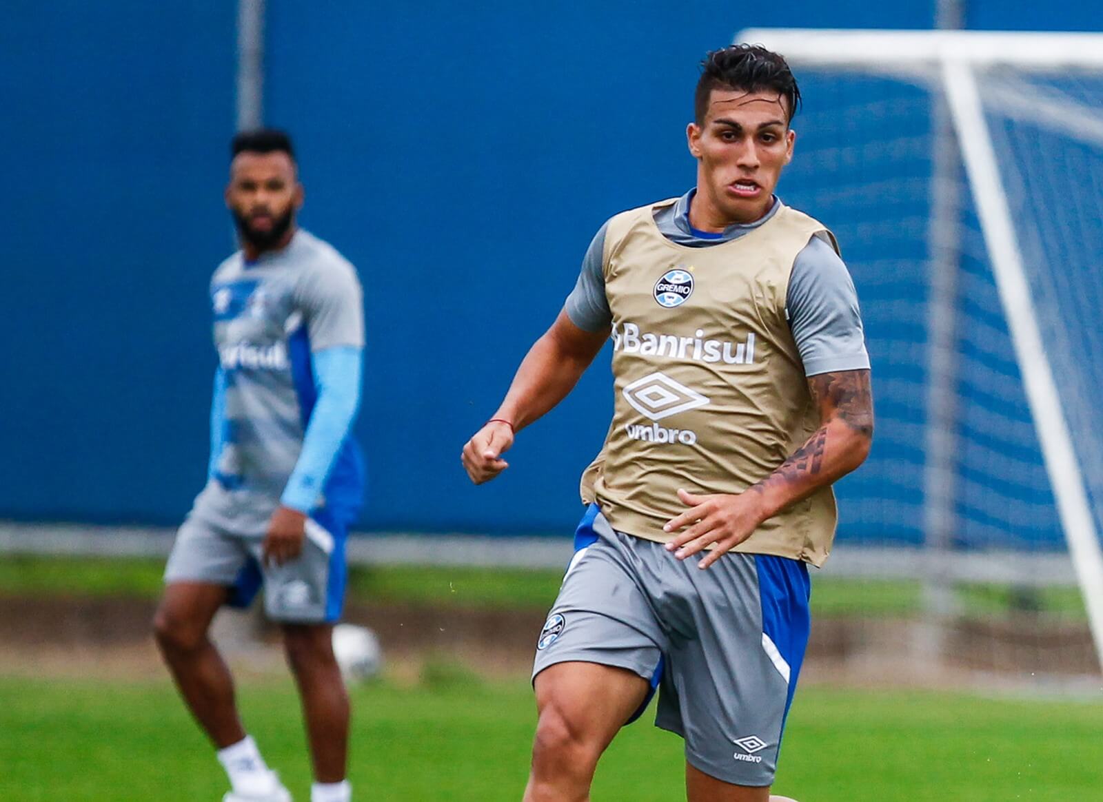 LUTO! Ex-volante de Inter e Grêmio morre aos 23 anos após cair de prédio