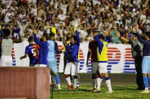 Série B: Com forma máxima, Paraná busca segunda vitória seguida