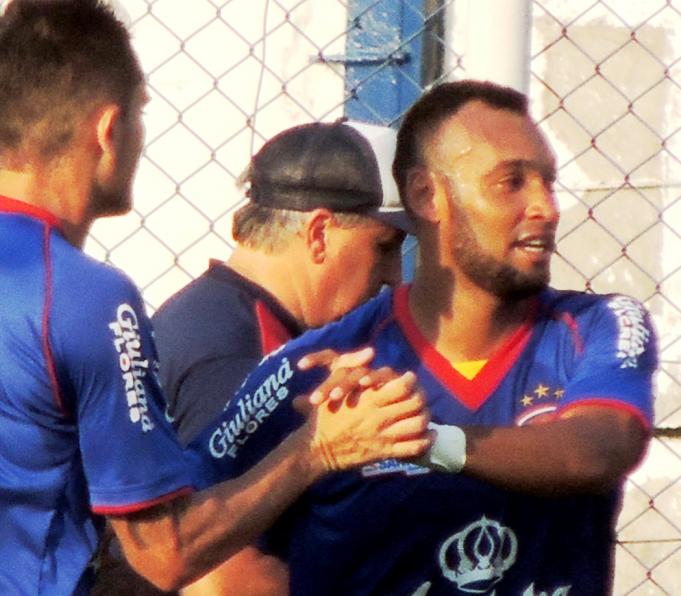 Mazinho vive grande fase no São Caetano. (Foto: Fabrício Cortinove / AD São Caetano)