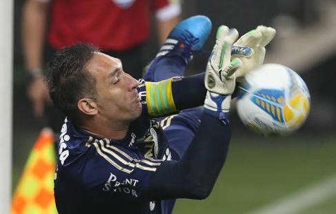 Sem Weverton, goleiros voltam a disputar posição titular no Palmeiras