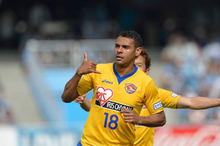 Série B: São Bento fecha com ex-zagueiro do Flu e ex-atacante do Timão