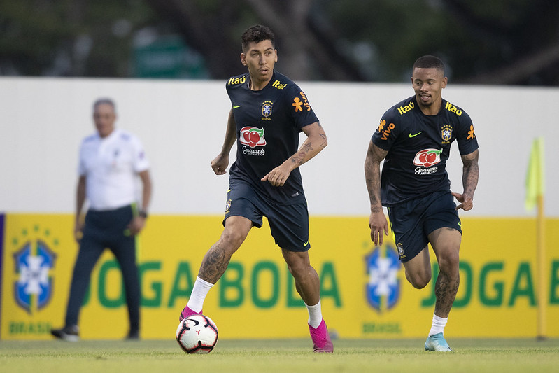 Tite testa Brasil com Coutinho, Neymar, Gabriel Jesus e Firmino no setor ofensivo