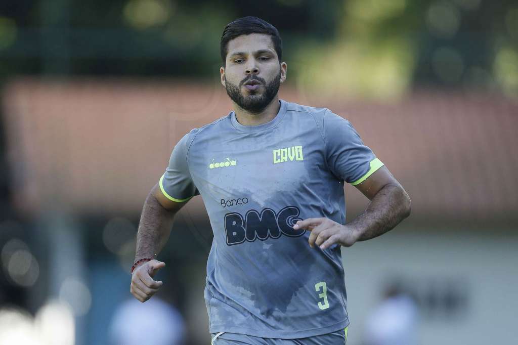 Zagueiro acredita em bom jogo da equipe fora de casa (Foto: Rafael Ribeiro/Vasco)