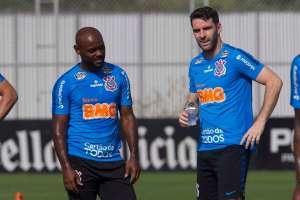 Vagner Love e Boselli podem ser titulares juntos pela nona vez no Corinthians