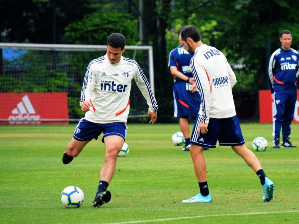 Sem Antony e Daniel Alves, São Paulo visita o Bahia para entrar no G4 - Rubens Chiri / saopaulofc.net