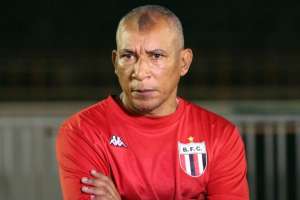 Após tropeço, Hemerson Maria pretende rodar elenco do Botafogo na Série B