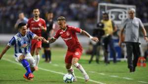 Inter banca Odair Hellmann, mas marca reunião para definir futuro do treinador