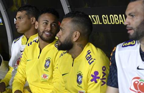 Neymar vai completar 100 jogos pelo Brasil Neymar vai completar 100 jogos pelo Brasil