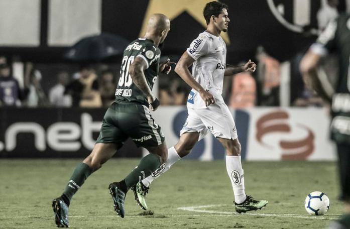 Após provocação, Felipe Melo rebate torcida do Santos: ‘Não enche estádio’