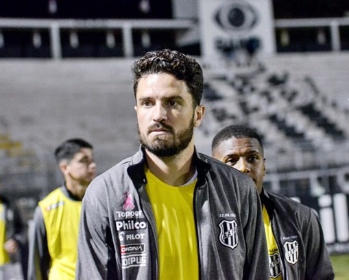 Série B: Instável, defesa da Ponte Preta pode ter mudança; Airton é cotado