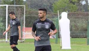 Série B: Após estreia, ex-lateral do Grêmio é apresentado pelo Figueirense