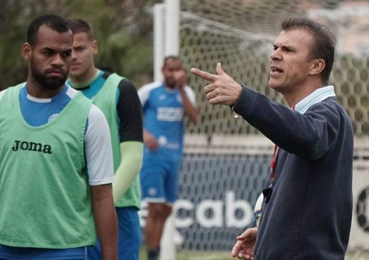Milton Mendes fará mudanças no São Bento. (Foto: Divulgação)