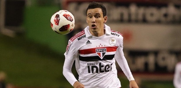 Pablo e Juanfran passarão por exames no São Paulo e podem perder clássico