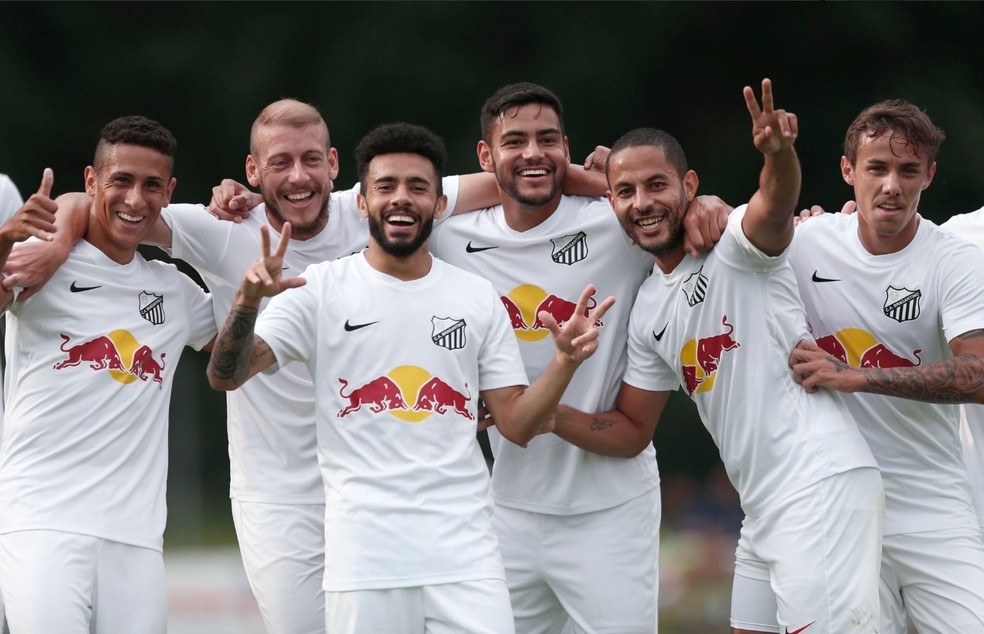 Acesso é questão de tempo: Bragantino é líder isolado na Série B - Ari Ferreira / Bragantino