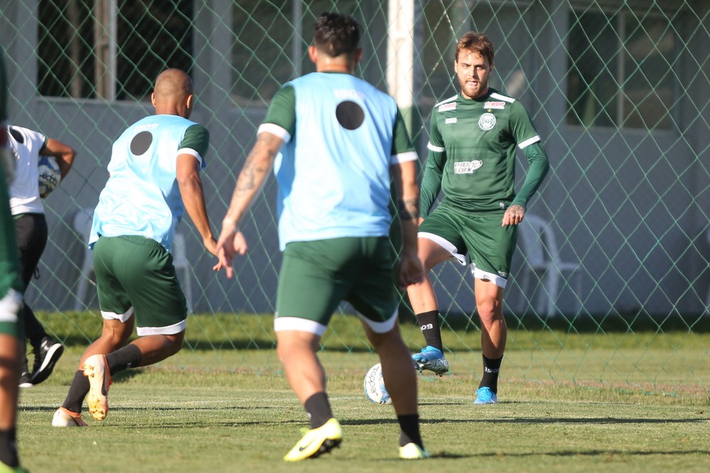 Série B: Com virose, zagueiro vira novo desfalque do Coritiba