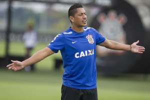 Diretoria do Corinthians afirma que Ralf não dirigia veículo na hora de acidente