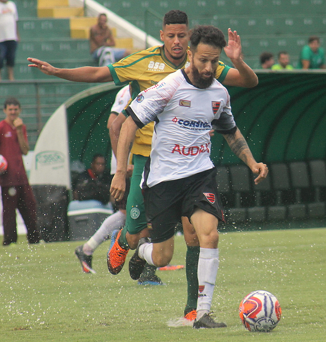 Série B: Em comum acordo, Oeste rescinde contrato com lateral que vinha sendo titular