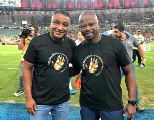 Técnicos de Flu e Bahia se unem em ação contra o racismo antes de jogo