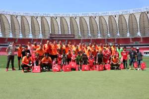 Com problemas na zaga, interino dará oportunidade ao jovem Roberto no Inter