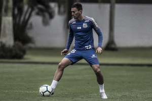 Animado após o clássico, Santos pega o Inter em busca do 4ª triunfo seguido