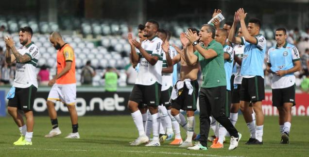 O Coritiba chegou a terceira vitória em quatro jogos sob o comando de Jorginho