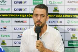 Série B: Após trocar de treinador, Cuiabá anuncia saída de dirigente